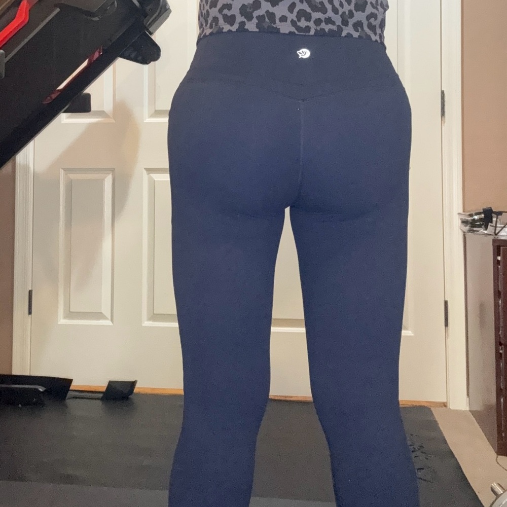 IUGA sandwich front Power Tight Leggings Set in Grey, Green, Navy, and Black - Picture 16 of 16